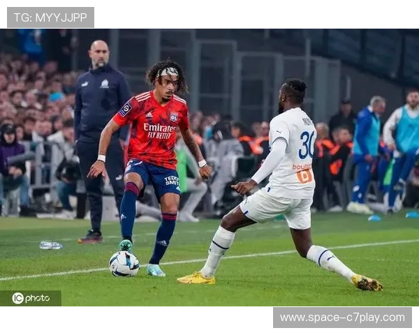 马赛客场对阵尼斯半场战报:奥巴梅扬、格林伍德破门,马赛2-0领先 马赛客场对阵尼斯半场战报:奥巴梅扬、格林伍德破门,马赛2-0领先