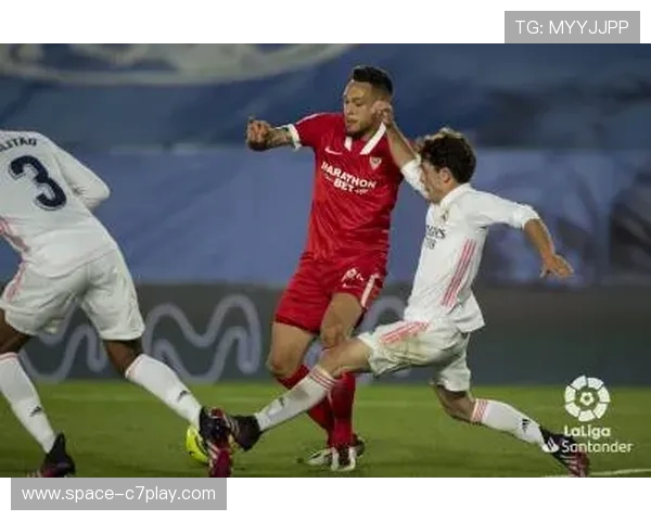 西甲俱乐部开展社区青少年培训计划,培育未来之星 西甲俱乐部开展社区青少年培训计划,培育未来之星